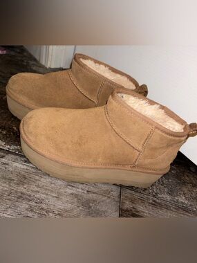 UGG Ankle Bootie - Chestnut